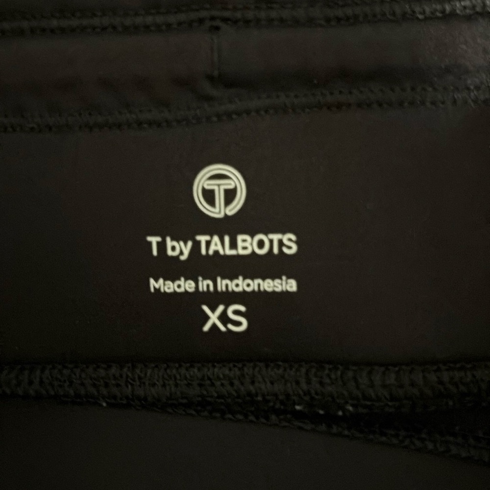 TALBOTS T by TALBOTS PERFORMANCE INTERLOCK TIERED SKORT SIZE XS - Picture 10 of 12